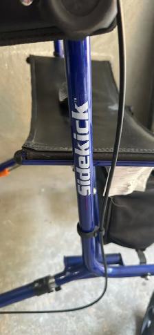 Hugo Sidekick model 700-979 walker - Photo 3