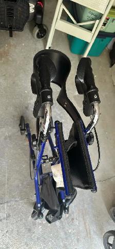 Hugo Sidekick model 700-979 walker - Photo 8