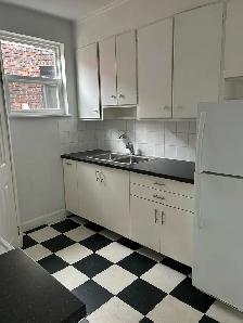 Cozy Private Room Around Downtown Toronto – Dundas & Dufferin - Photo 2
