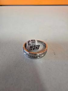 10K White Gold Diamond Ring