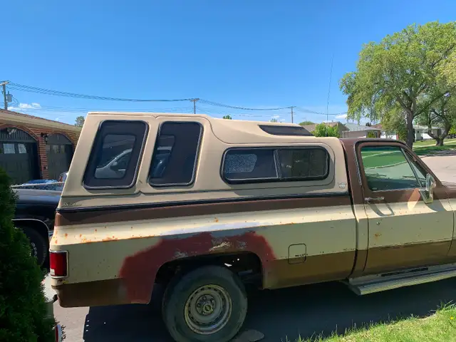 Selling for Parts 1982 Chev Square box