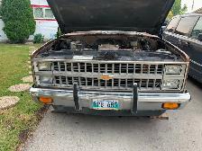 Selling for Parts 1982 Chev Square box - Photo 2