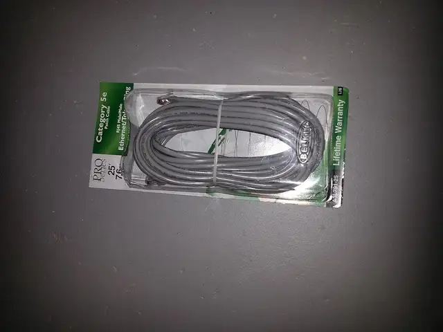 25' ft Belkin CAT5e Gigabit Network Patch Cable