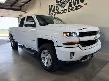 2017 Chevrolet Silverado 1500 LT-Z71 / 4x4 / d-Cab / 6.5 Box / L - Photo 2