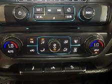 2017 Chevrolet Silverado 1500 LT-Z71 / 4x4 / d-Cab / 6.5 Box / L - Photo 14