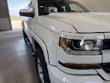2017 Chevrolet Silverado 1500 LT-Z71 / 4x4 / d-Cab / 6.5 Box / L - Photo 29