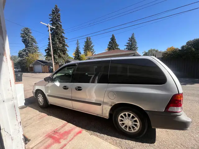 2002 Ford Windstar