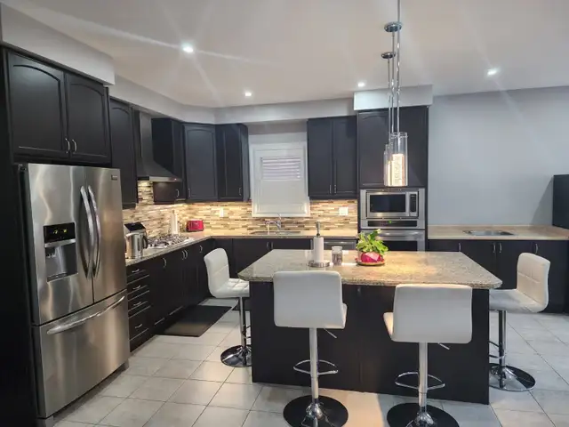 PRIVATE ROOM FOR RENT IN BRAMPTON