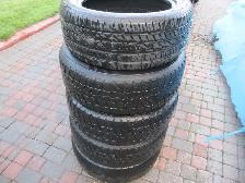 Pontiac Torrent/Equinox Aluminum Rims & Five Tires Very Clean - Photo 3