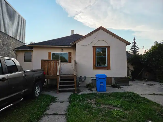 Newly Renovated Inner City Bungalow- Great Value- 2 BR- 1 Bath
