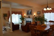Great house, Great location - Photo 3