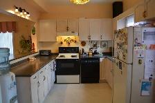 Great house, Great location - Photo 4