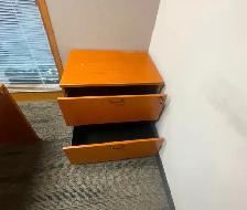 Professional Office desk with cabinets - Photo 9