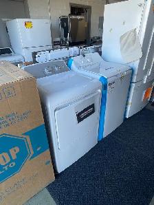 NEW 27" Top Load Washer & Dryer Set (White)