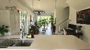 2 Bed 2.5 Bath Townhouse - Upper levels - Photo 3