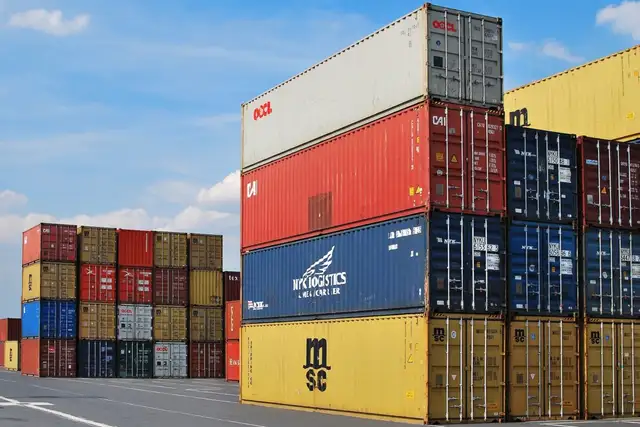 AMAZING 20' & 40' STORAGE CONTAINERS AVAILABLE!