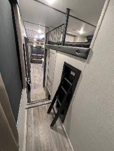 2021 Keystone Montana 384BR – Mid-Bunk, Solar & Auto-Level - Photo 15
