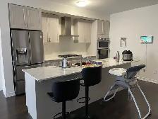Furnished Bedroom for rent - Family Home - Photo 4