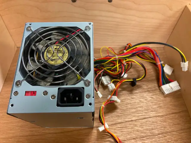 Genuine HP/Compaq 308437-001 240W ATX Power Supply Unit