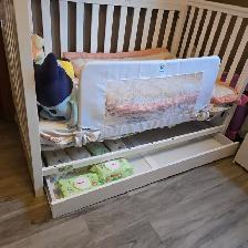 Fisherprice Baby Crib that turns into a Toddler bed - Photo 3