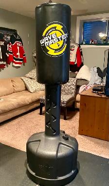 Century Wavemaster Freestanding Punching Bag w/ adjustable Stand - Photo 3