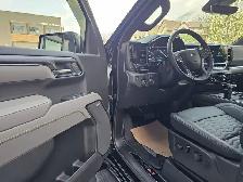 2025 Chevrolet Silverado 1500 ZR2 - Photo 11