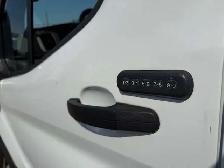 2020 Ford Transit Cargo Van Only 115,000 Kms. Work ready. - Photo 10