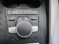 2017 Audi A4 Progressiv Quattro Nav / Sunroof / RCAM - Photo 20