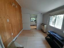 Small 1 BDRM Bachelor Apmt Near Sutton, ON - Photo 2