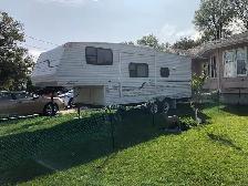 2001 Fifth wheel Camper trailerQwest by Jayco