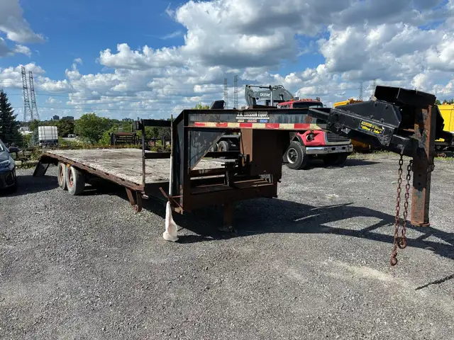 Gooseneck Flatbed Equipment Trailer – 25' Deck – Tandem Axle