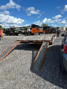 Gooseneck Flatbed Equipment Trailer – 25' Deck – Tandem Axle - Photo 2