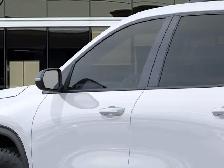2027 Chevrolet Traverse Awd 4dr Z71 - Photo 15