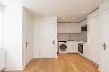 Renovated bachelor, Yonge & St. Clair - ID 2900 - Photo 3