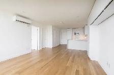 Renovated one bedroom plus den, Oxton and Oriole - ID 622 - Photo 4