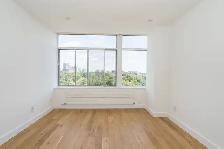 Renovated one bedroom plus den, Oxton and Oriole - ID 622 - Photo 12