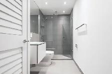 Renovated one bedroom plus den, Oxton and Oriole - ID 622 - Photo 13