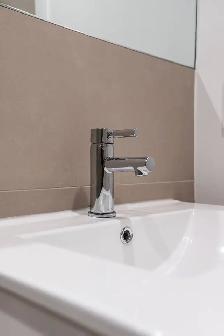 renovated one bedroom, Jarvis and Wellesley - ID 4686 - Photo 7