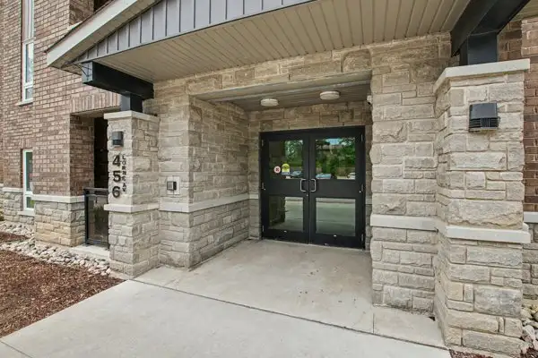 2 Bed 2 Bath Apartment | Stratford, ON Limited Time Savings!