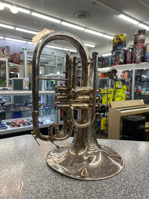 Kanstul 180 Mellophone Bug