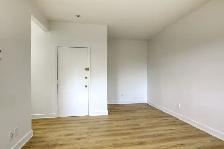 renovated one bedroom apartment near McGill - ID 3610 - Photo 3