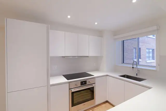 renovated two bedroom apartment near Peel - ID 4127