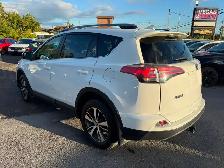2018 Toyota RAV4 LE - Photo 4