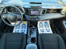 2018 Toyota RAV4 LE - Photo 9