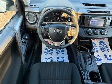 2018 Toyota RAV4 LE - Photo 10