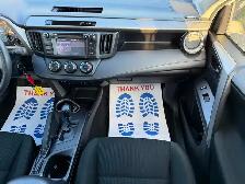 2018 Toyota RAV4 LE - Photo 11