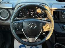 2018 Toyota RAV4 LE - Photo 15