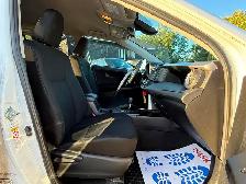 2018 Toyota RAV4 LE - Photo 22