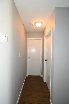 1-Bedroom 1-Bathroom l 212-4280 Quentin Avenue l Apartment - Photo 10