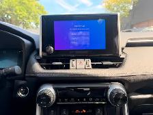 2025 Toyota RAV4 Hybrid XLE AWD PREMIUM, LEATHER, SUNROOF - Photo 13